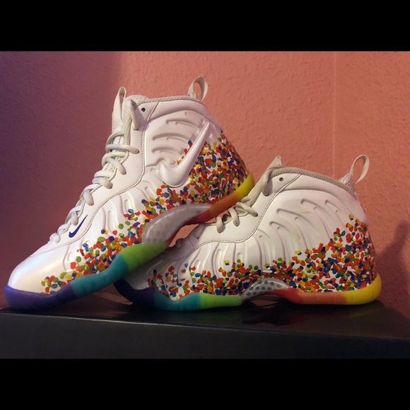 Nike Air Foamposite White Fruity Pebbles - Picture 2 of 2